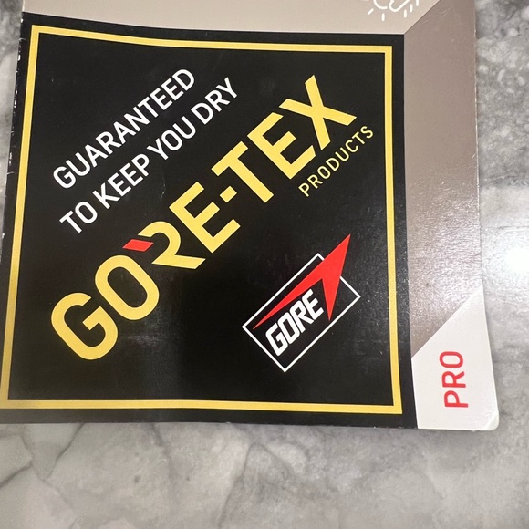 Brand New Men’s Arcteryx Alpha SV in Vitality Blue! I did take the tags off! - Picture 7 of 8